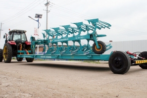新疆7CB-4型农用机械运输平板半挂车